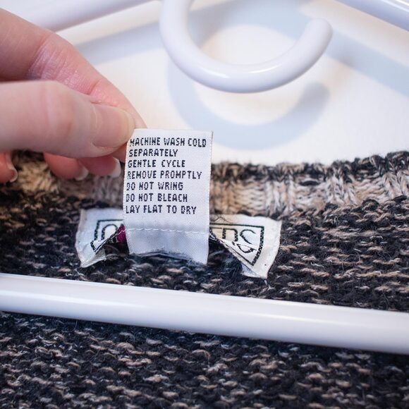 Geometric Knit Cardigan VTG S Gina Peters Sport Black Beige 80s Cozy Soft Summer - Picture 8 of 8